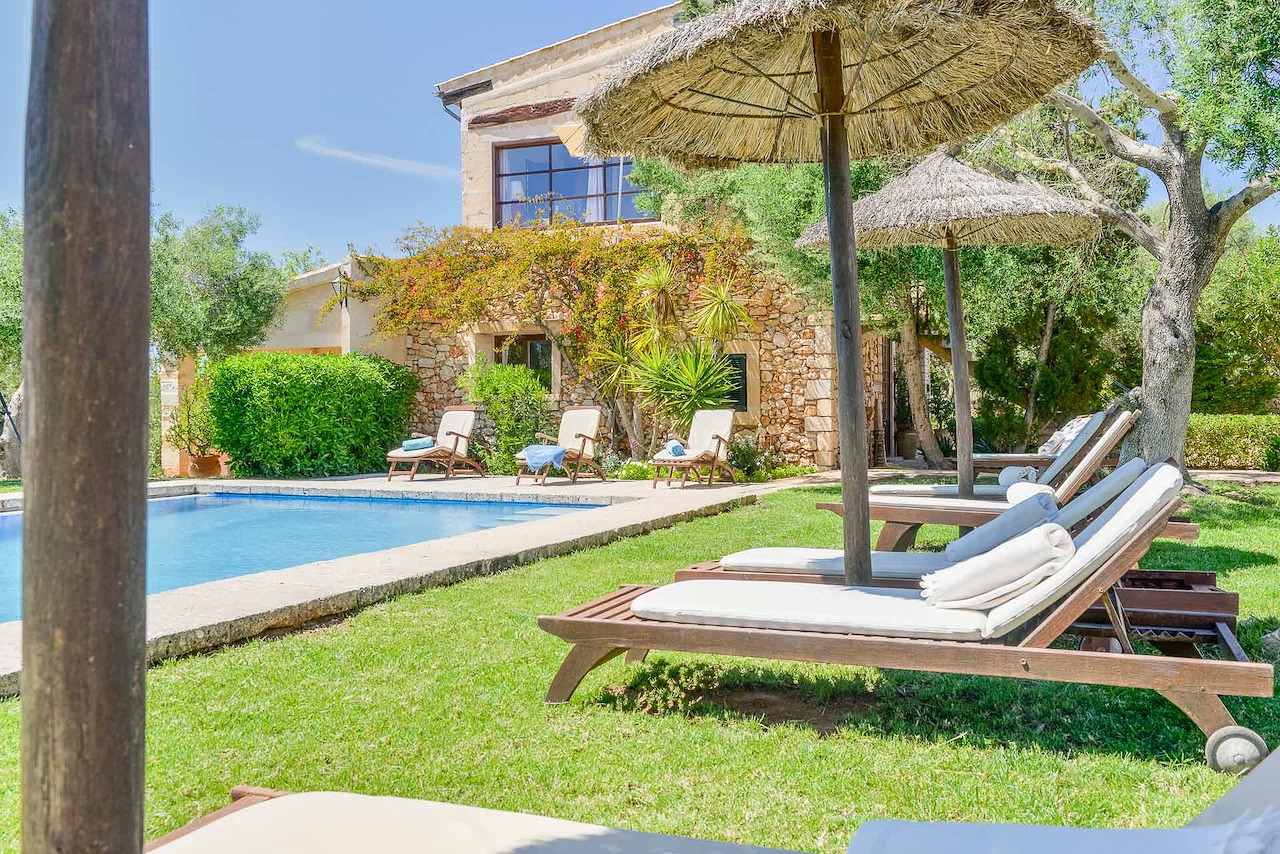 yoga retreat mallorca
